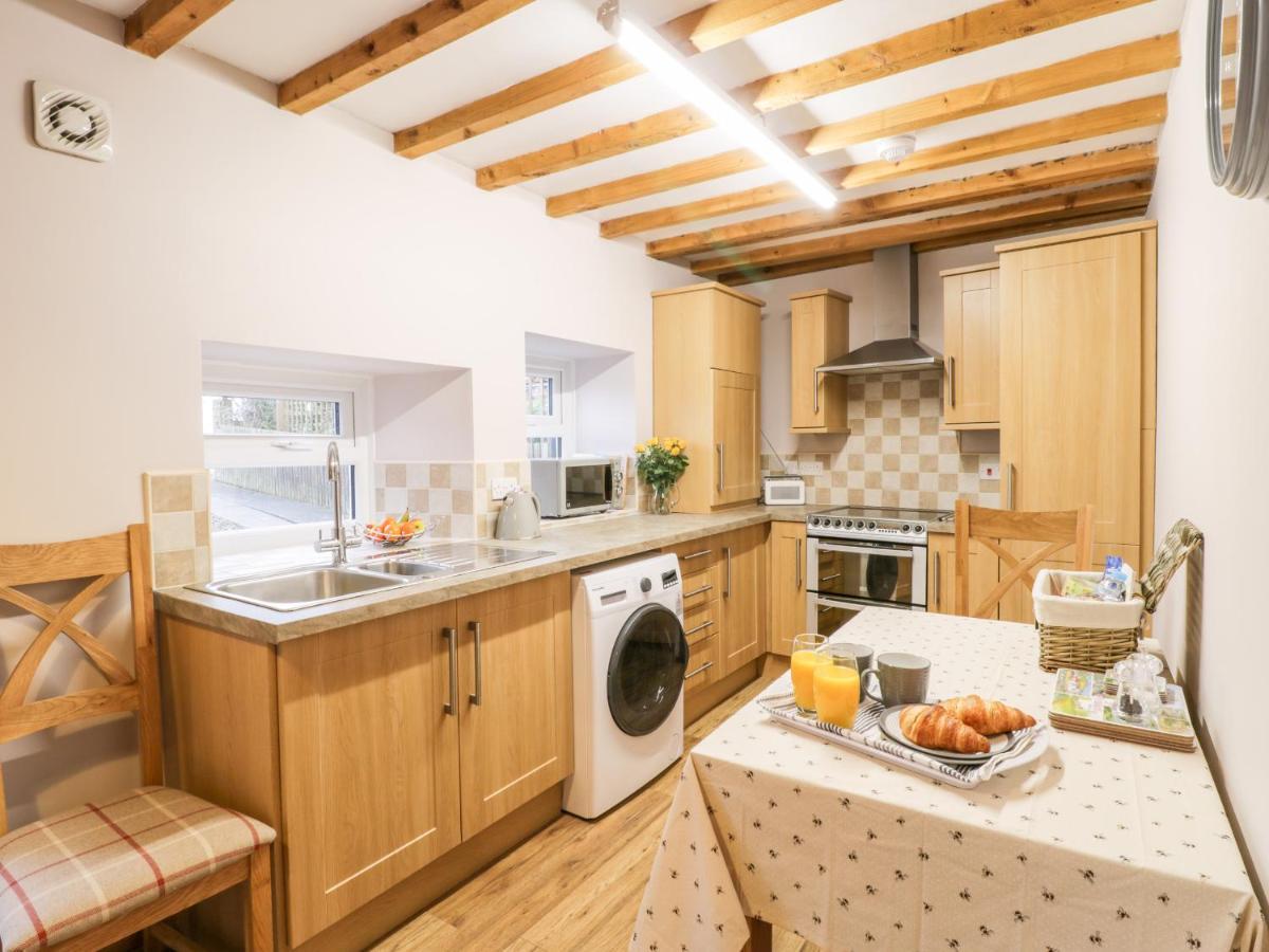 Barnaby Cottage Ярм Экстерьер фото